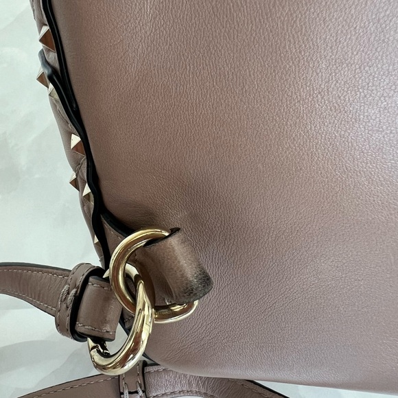 VALENTINO GARAVANI
Nappa Quilted Mini Rockstud Spike Backpack Poudre - Picture 8 of 16